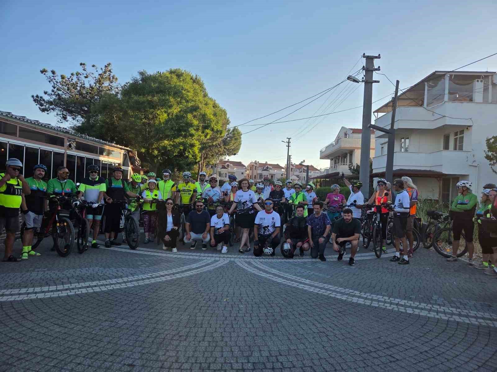 Burhaniye’de bisikletçi Serkan Kadıoğlu kazada hayatını kaybetti