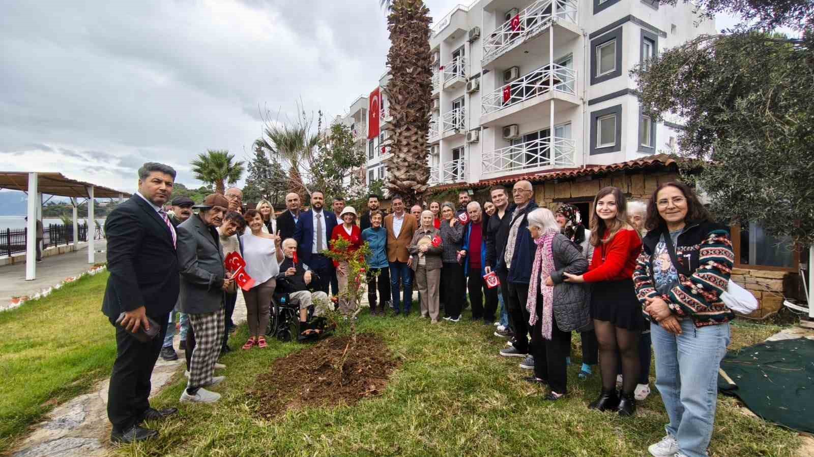 HUZUREVİ ZİYARETİ