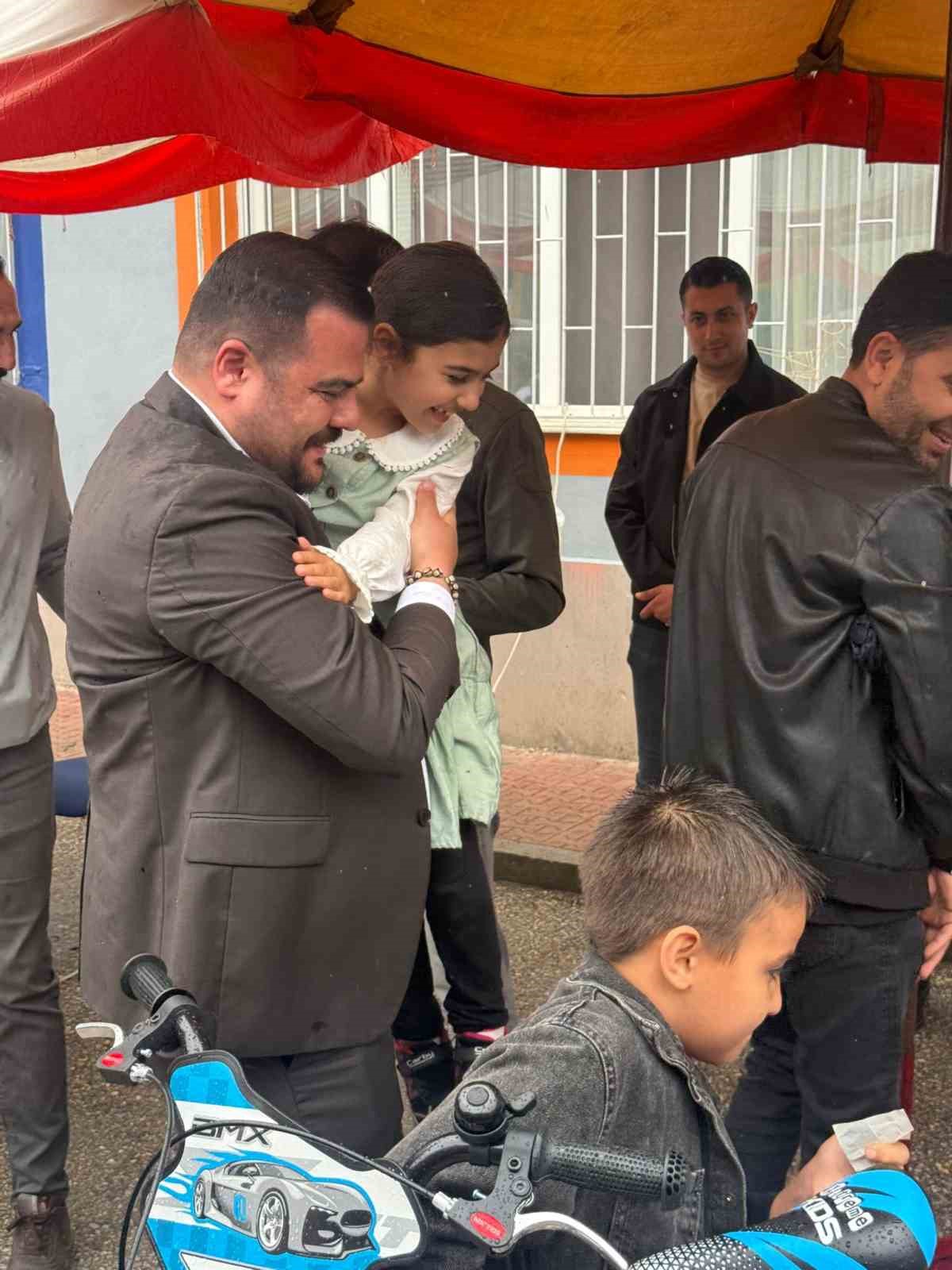 Şarkhöyük’te çocukların yüzünü gülümseten dayanışma