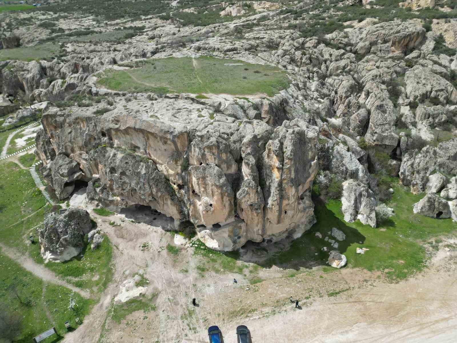 3 bin yıllık Frig Vadisi baharla canlandı