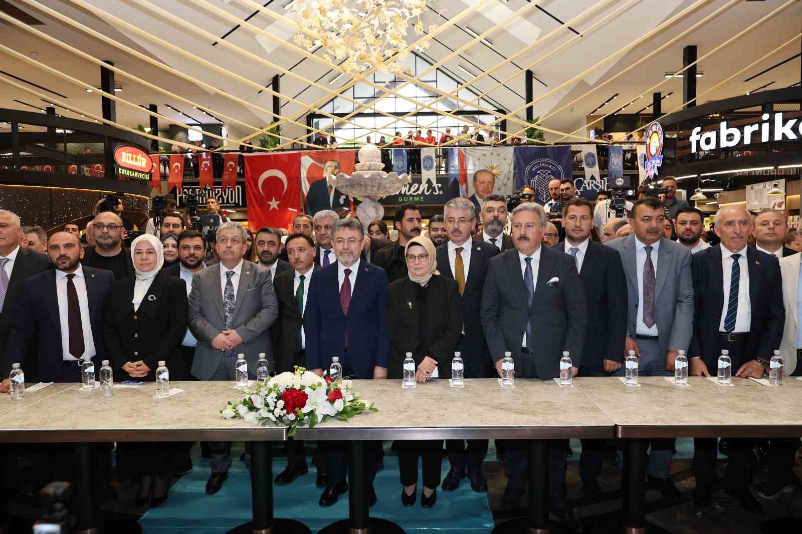 Çarşı Melikgazi, bakan Yumaklı’nın katılımıyla resmen açıldı