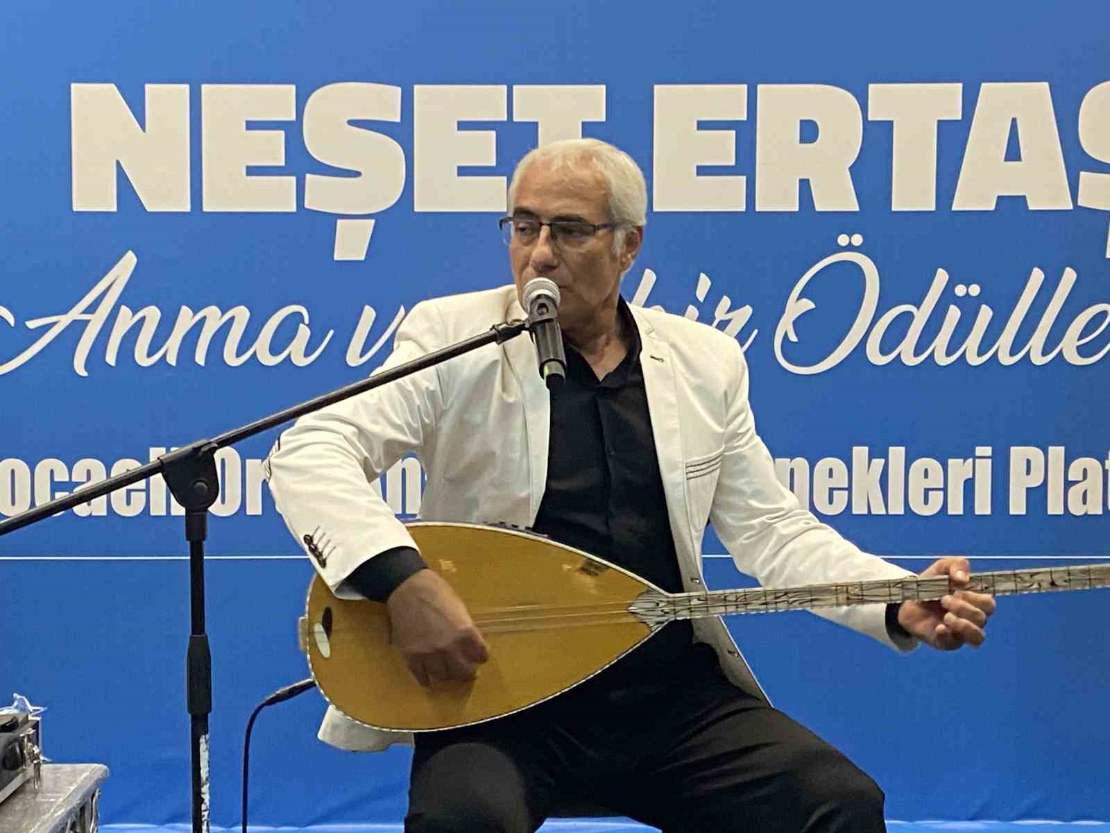 Neşet Ertaş türküleriyle anıldı