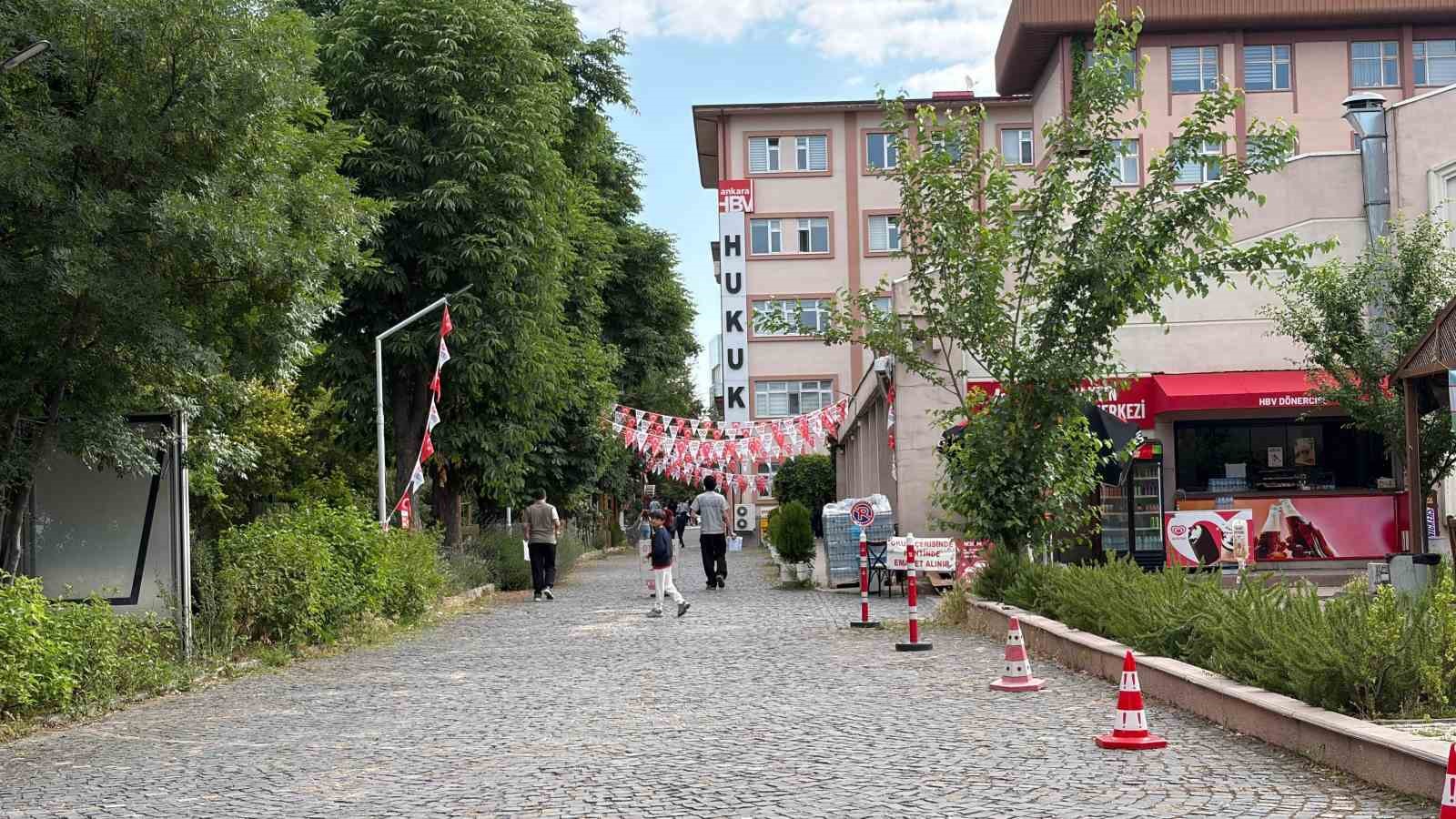 YKS’nin ilk oturumu olan TYT başladı