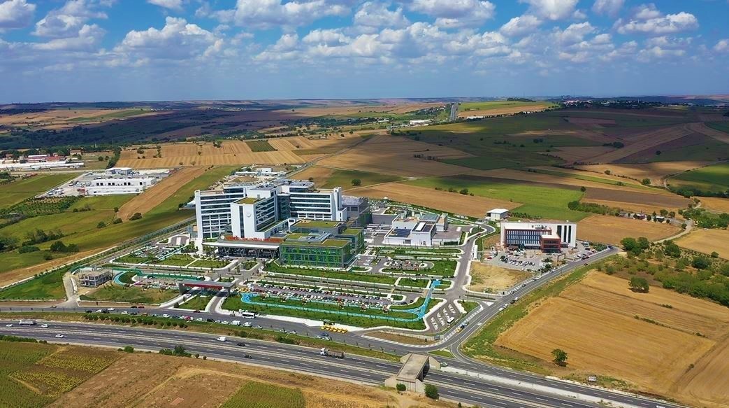 Tekirdağ'da Şehir Hastanesi ulaşımını rahatlatacak köprülü kavşakta önemli aşama