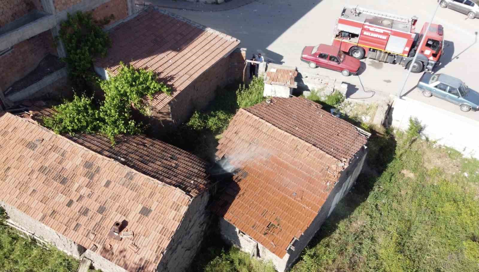 Çorum’da metruk evde korkutan yangın