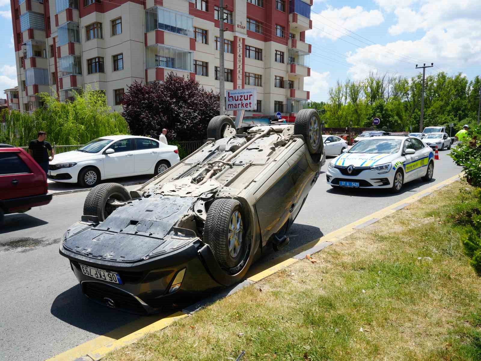 Kastamonu'da otomobil takla attı: 1 yaralı