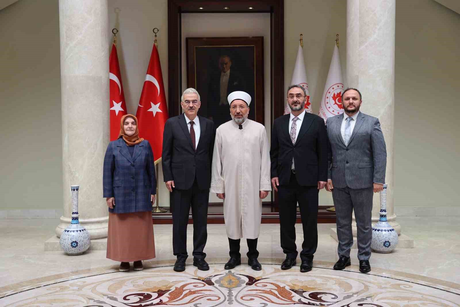 Diyanet İşleri Başkanı Arpaguş'tan Bursa Valiliği'ne ziyaret
