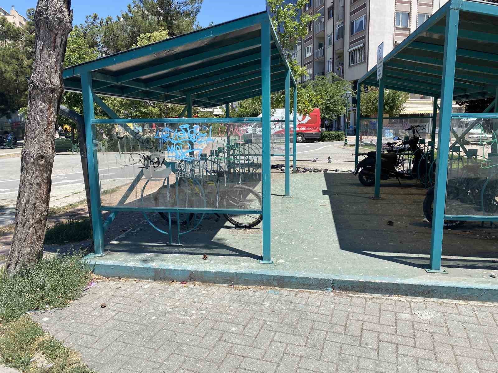 Hoşnudiye'deki bisiklet parkları bakım bekliyor