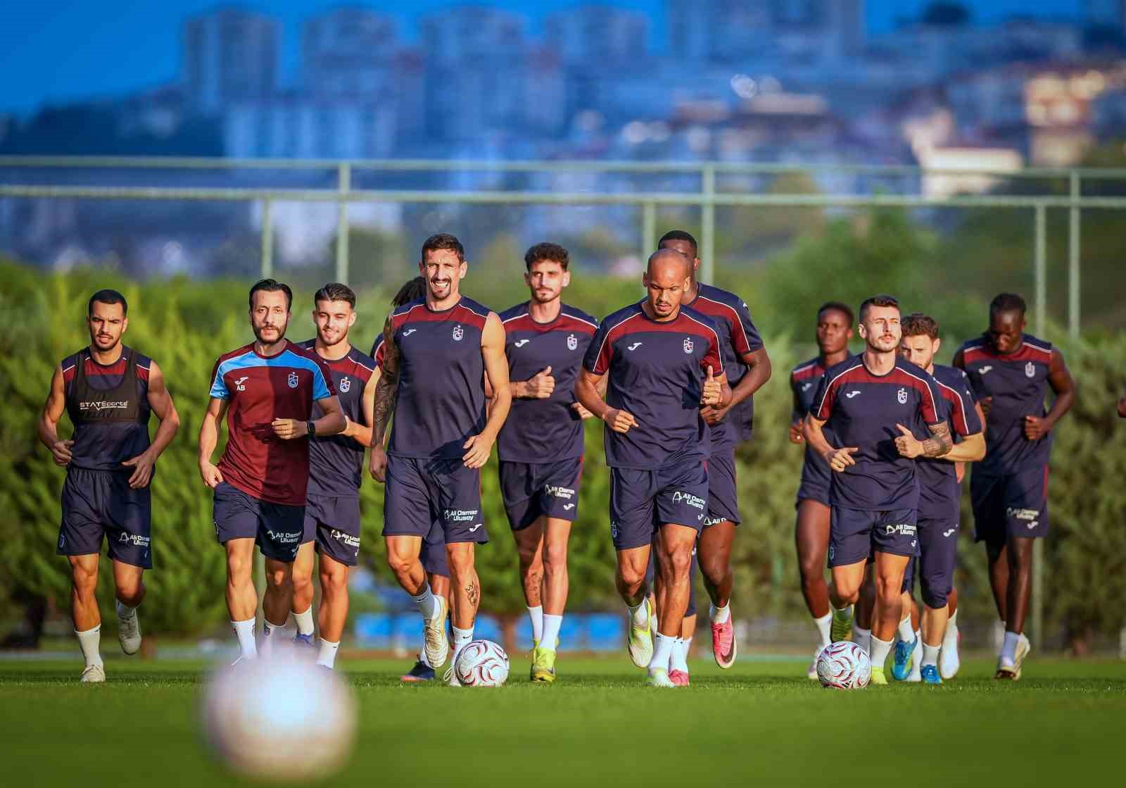 Franculino Dju, Trabzonspor’la ilk antrenmanına çıktı
