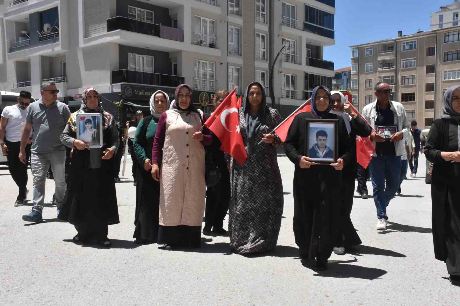Anne Nazlı Sancar: 'İki haftanın içinde iki evladımız geldi'