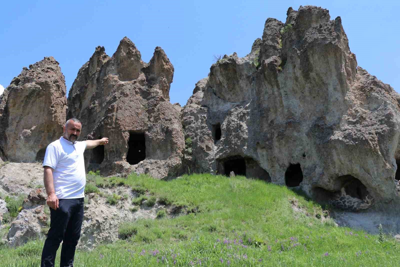 9. yüzyıldan kalan Solomon Kalesi restore edilmeyi bekliyor