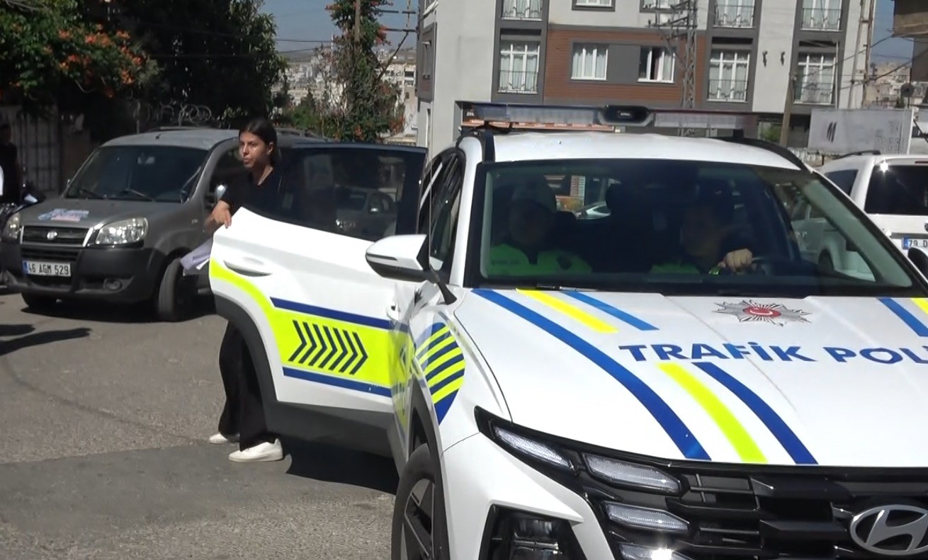 YKS’ye geç kalıyordu, trafik polisleri yetiştirdi