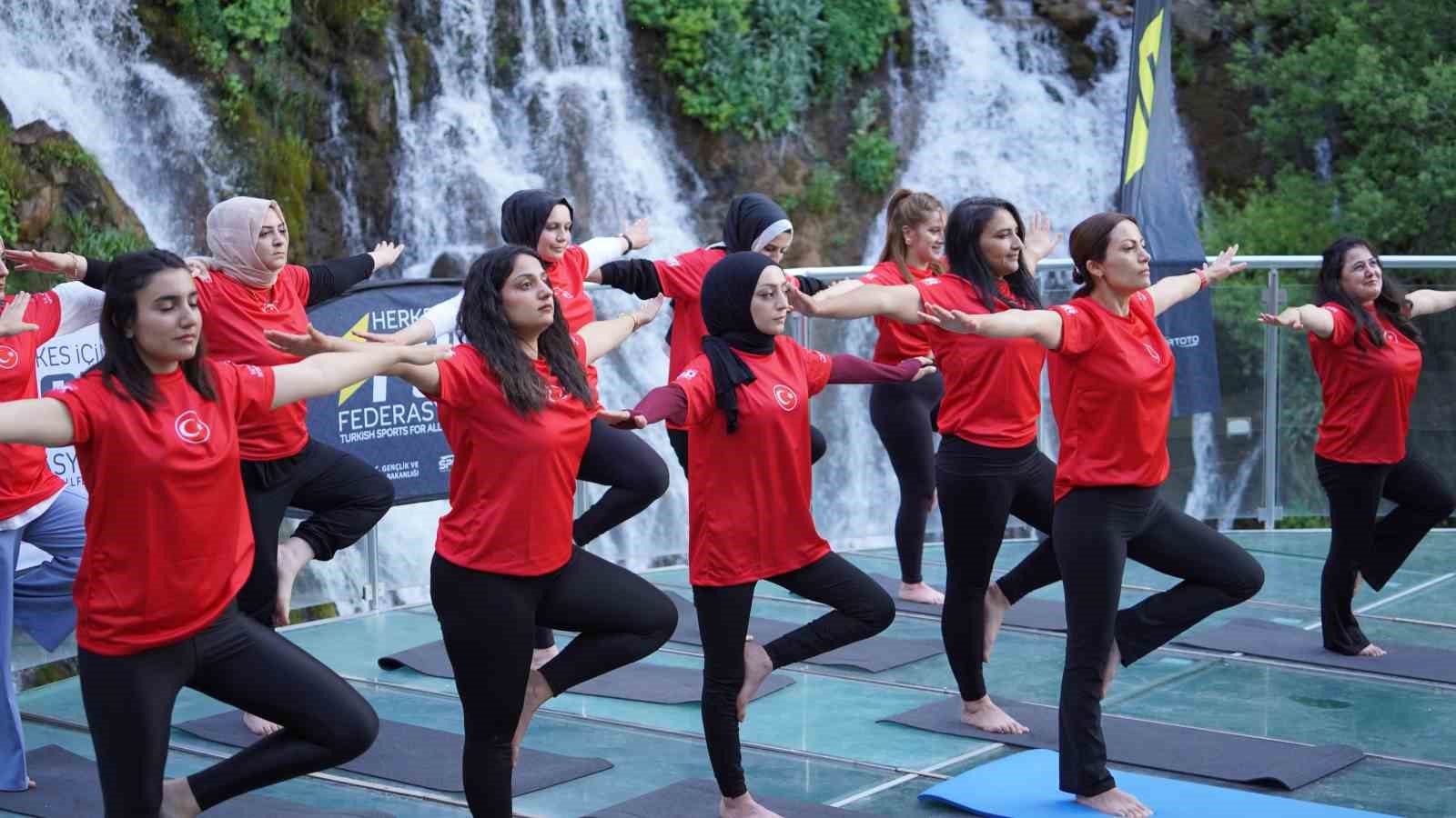 Tomara Şelalesi’nde Dünya Yoga Günü etkinliği