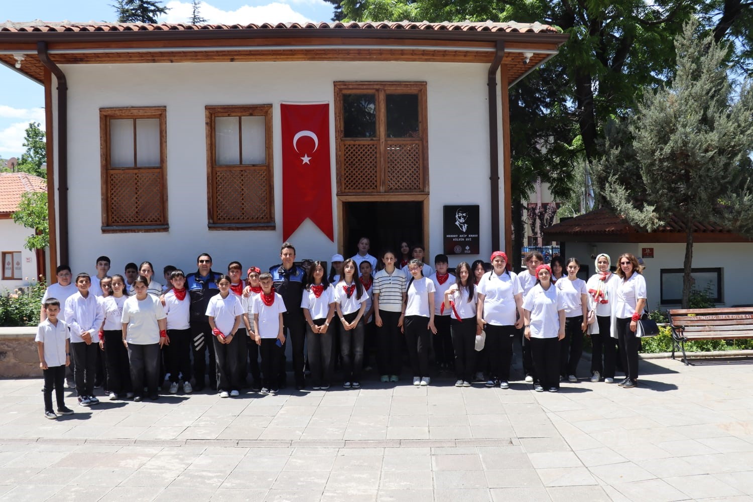 Kastamonulu öğrencilere Ankara gezisi