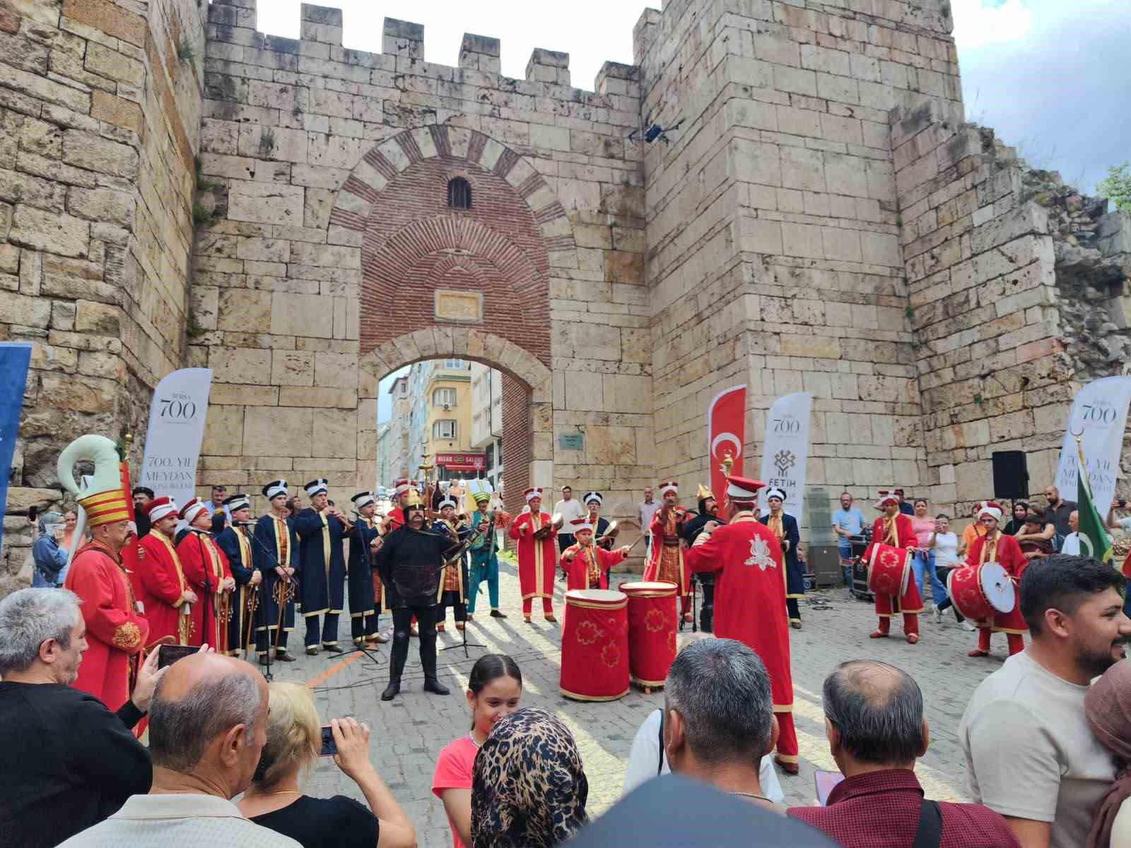 Fethin 700. yılında mehter sesleri Saltanat Kapı’dan yükseldi