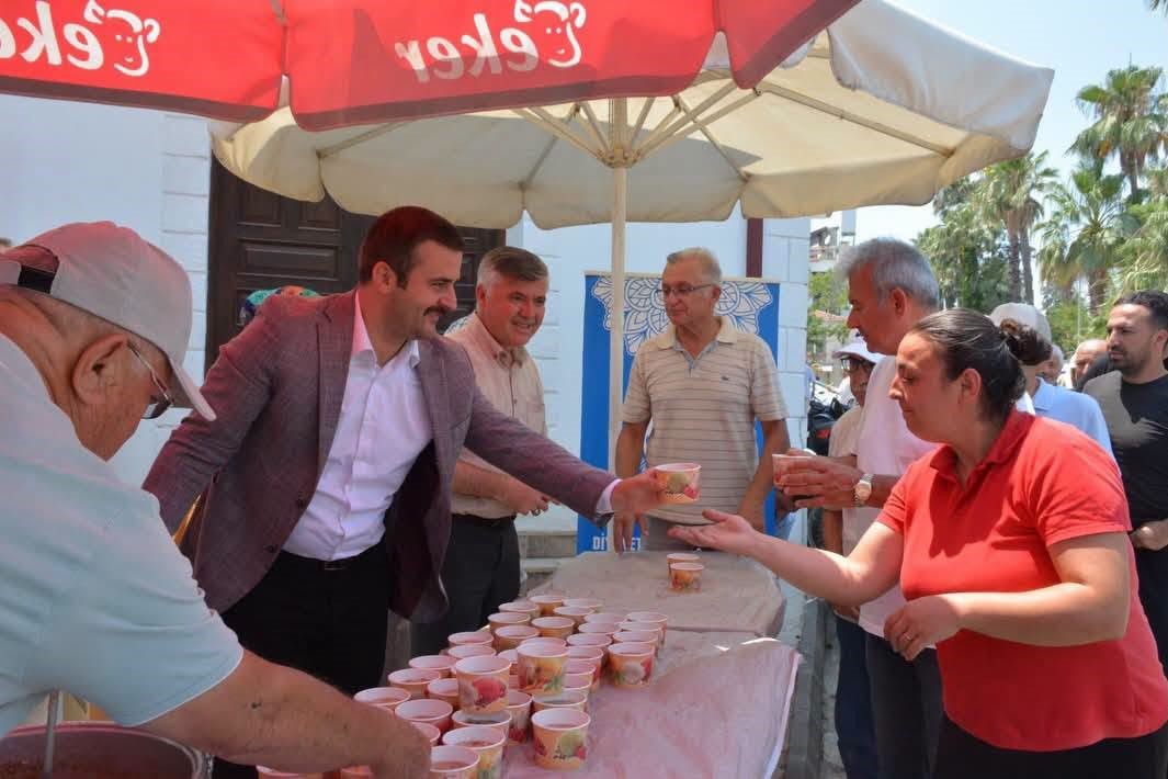 Köyceğiz'de aşure ikramına yoğun ilgi
