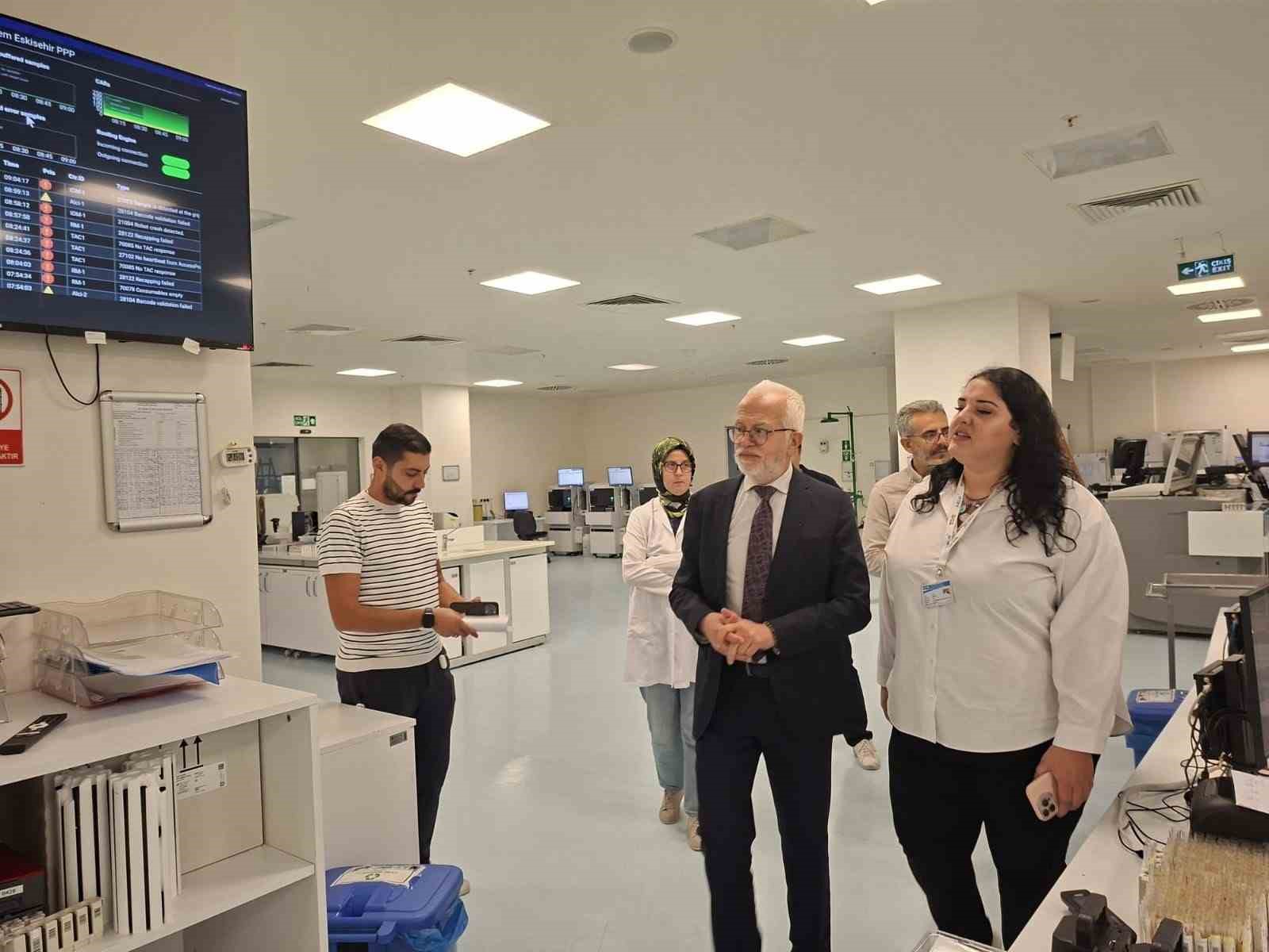 Eskişehir Şehir Hastanesi'nde laboratuvar hizmetleri yerinde incelendi