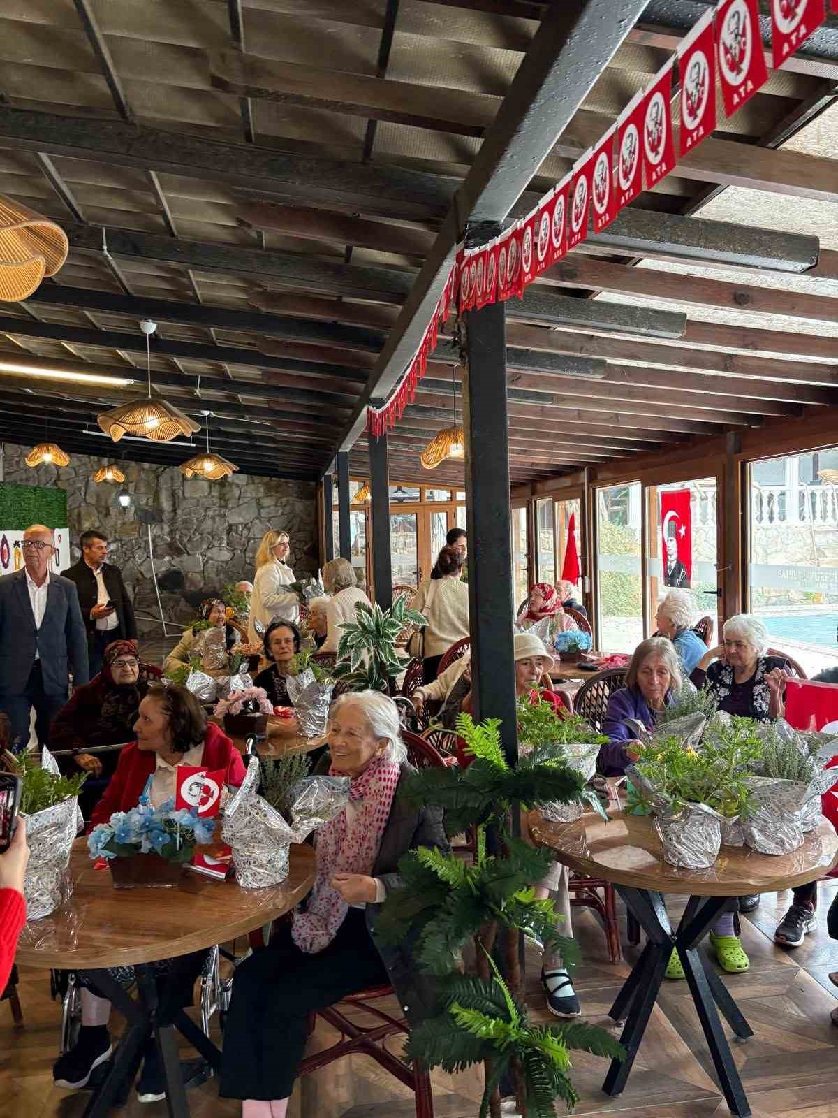 HUZUREVİ ZİYARETİ