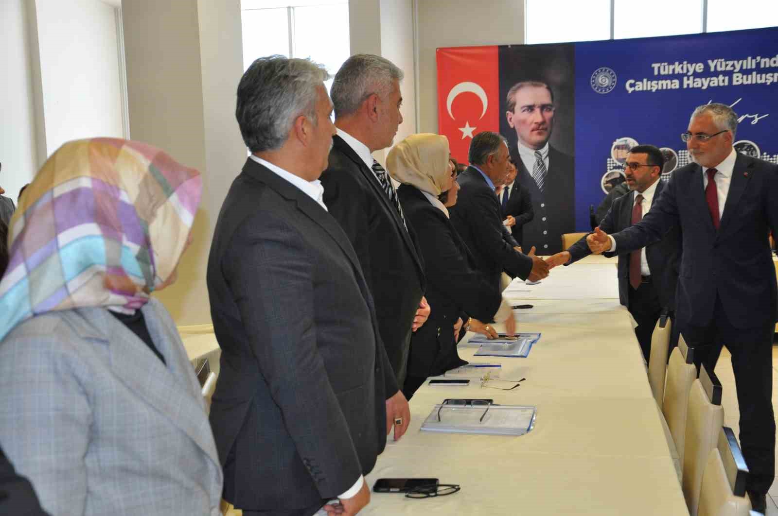 Bakan Işıkhan açıkladı: SGK borçlarına 72 aya kadar taksit, teminatsız limit 10 milyon TL’ye çıktı