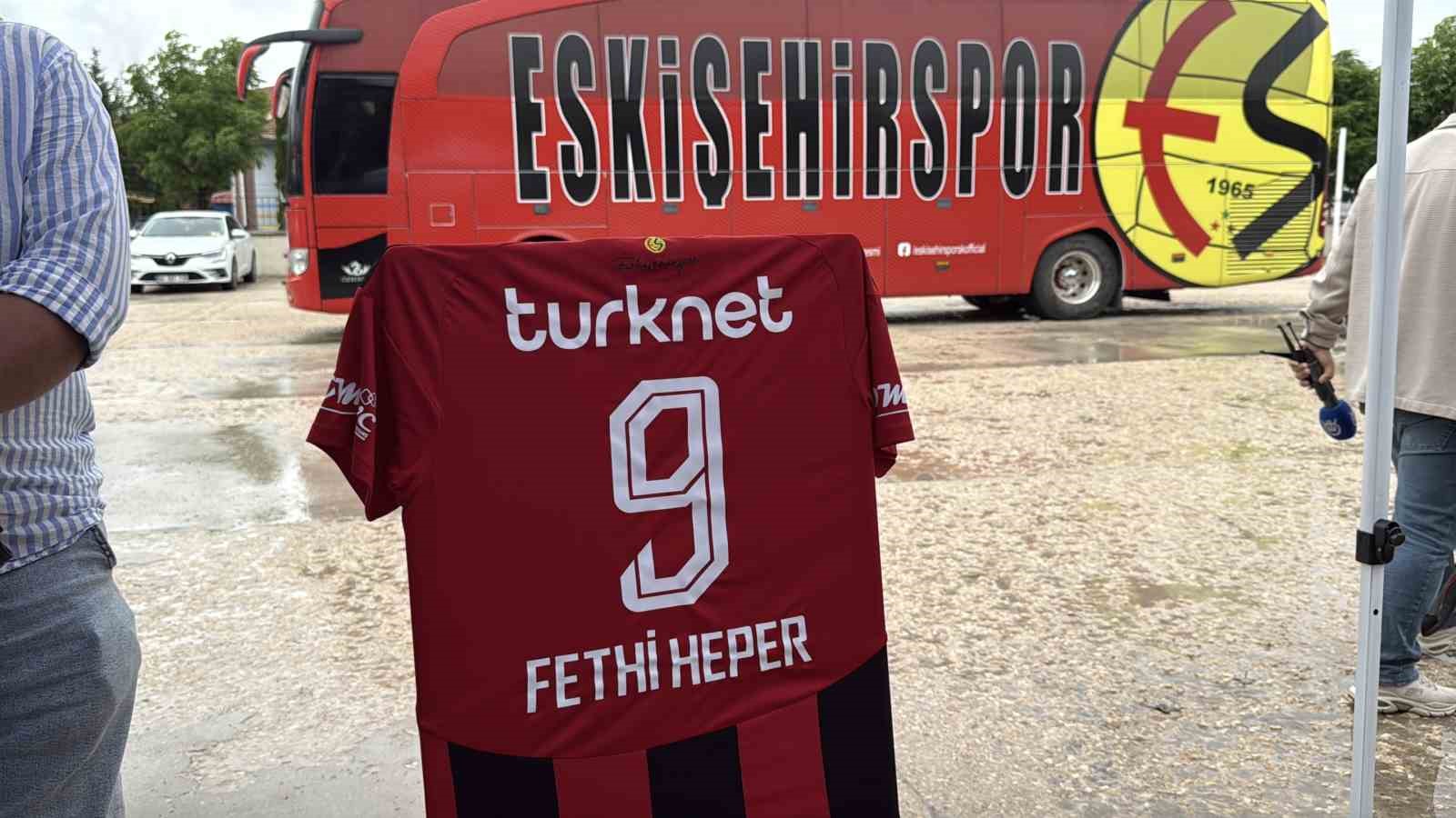 Eskişehir’de Fethi Heper Spor Ortaokulu düzenlenen törenle hizmete açıldı
