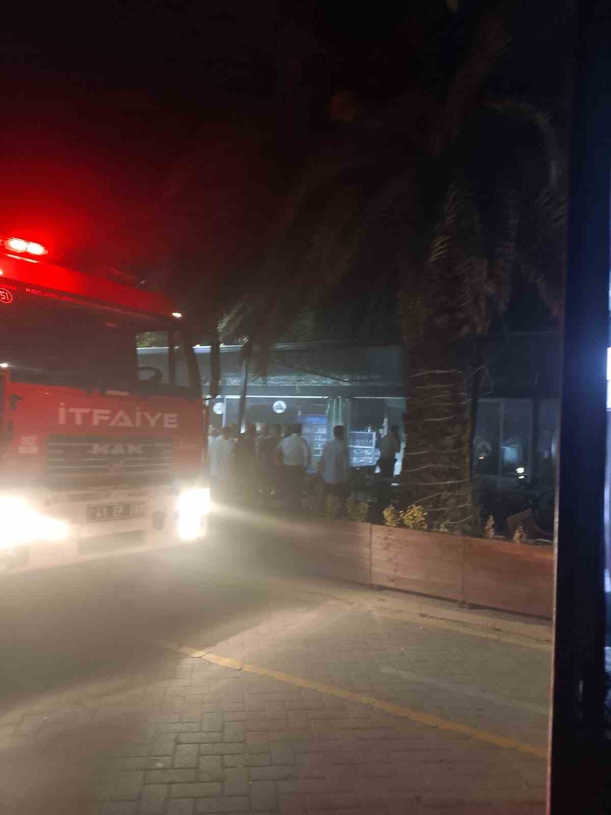 Körfez'de kafenin mutfağında çıkan yangın hasara neden oldu