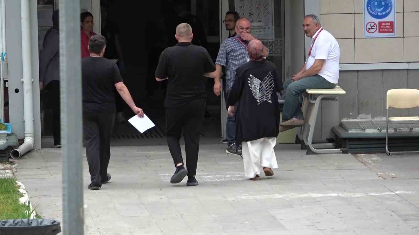 Amasya’da iki oğluyla birlikte YKS’ye giren anne: "Haydi anne dediler"