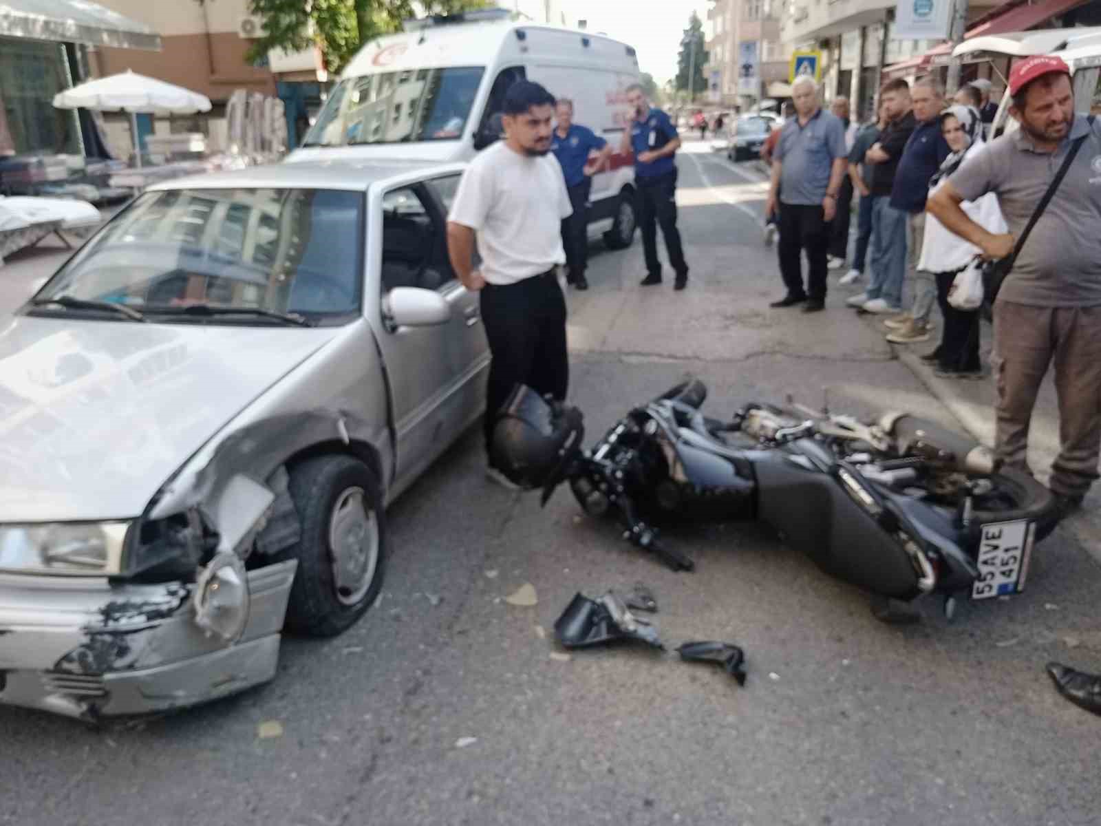 Kask, 17 yaşındaki motosikletliyi ölümden kurtardı