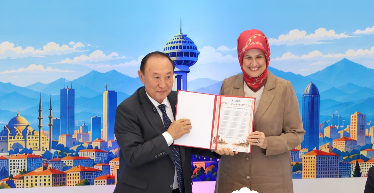TÜRK DEVLETLERİ KIZILAY VE KIZILHAÇ AĞI’NIN BAŞKANLAR KONSEYİ TOPLANTISINDA DÖNEM BAŞKANLIĞI AZERBAYCAN KIZILAY'DAN TÜRK KIZILAY'A GEÇTİ.