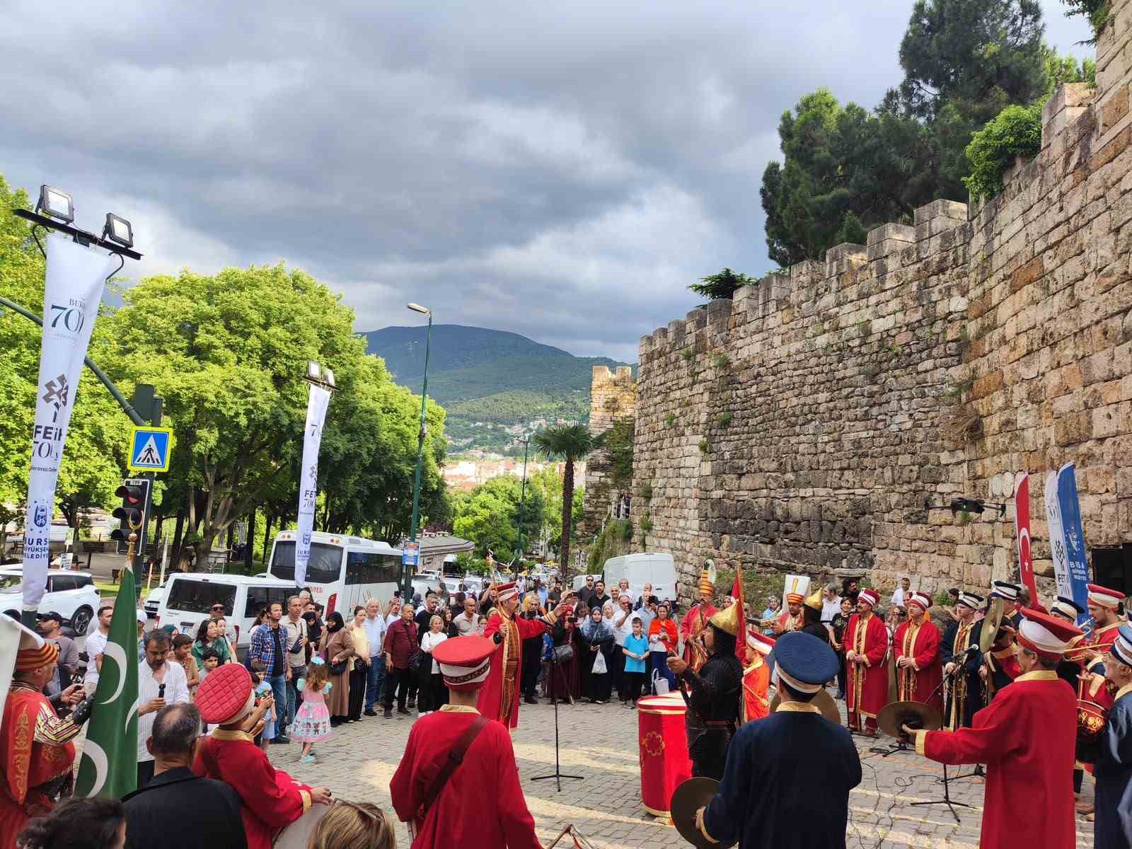 Fethin 700. yılında mehter sesleri Saltanat Kapı’dan yükseldi