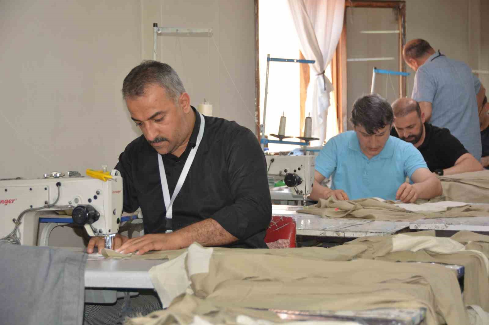 11 yaşında babasını kaybetti, sıfırdan başlayıp 40 kişiye istihdam kapısı oldu