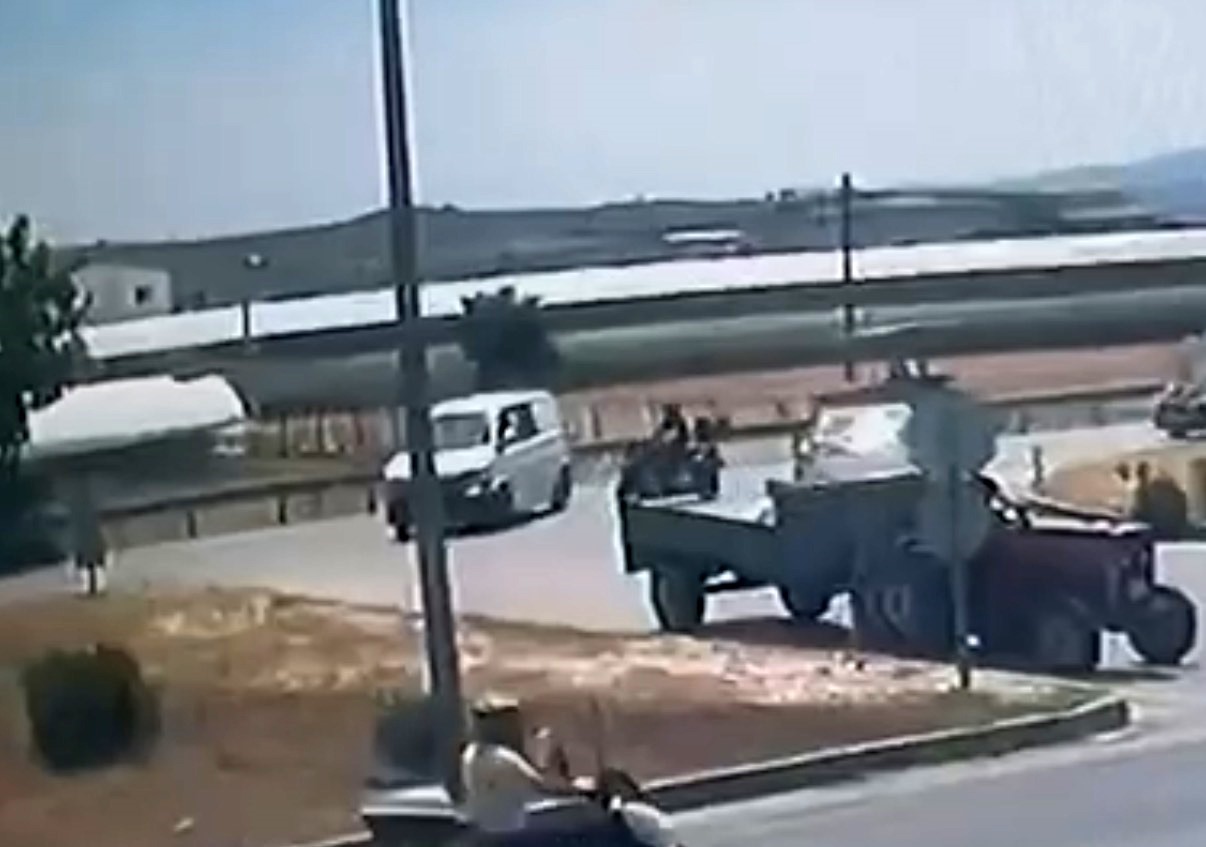 Hatalı dönüş motosiklet sürücüsünü canından ediyordu