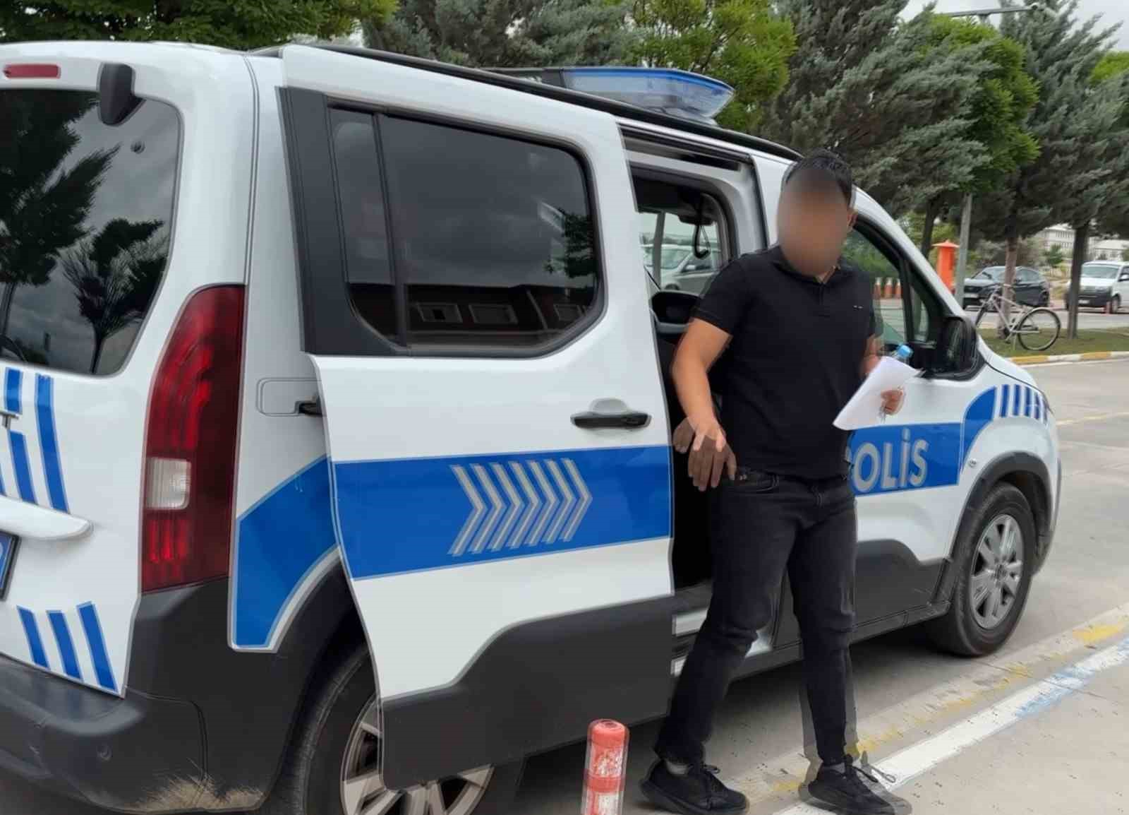 Polis seferber oldu ama 2 dakikayla sınavı kaçırdı