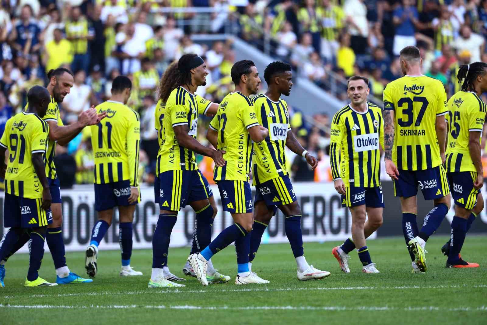 Fenerbahçe, ligde 2 maç sonra kazandı