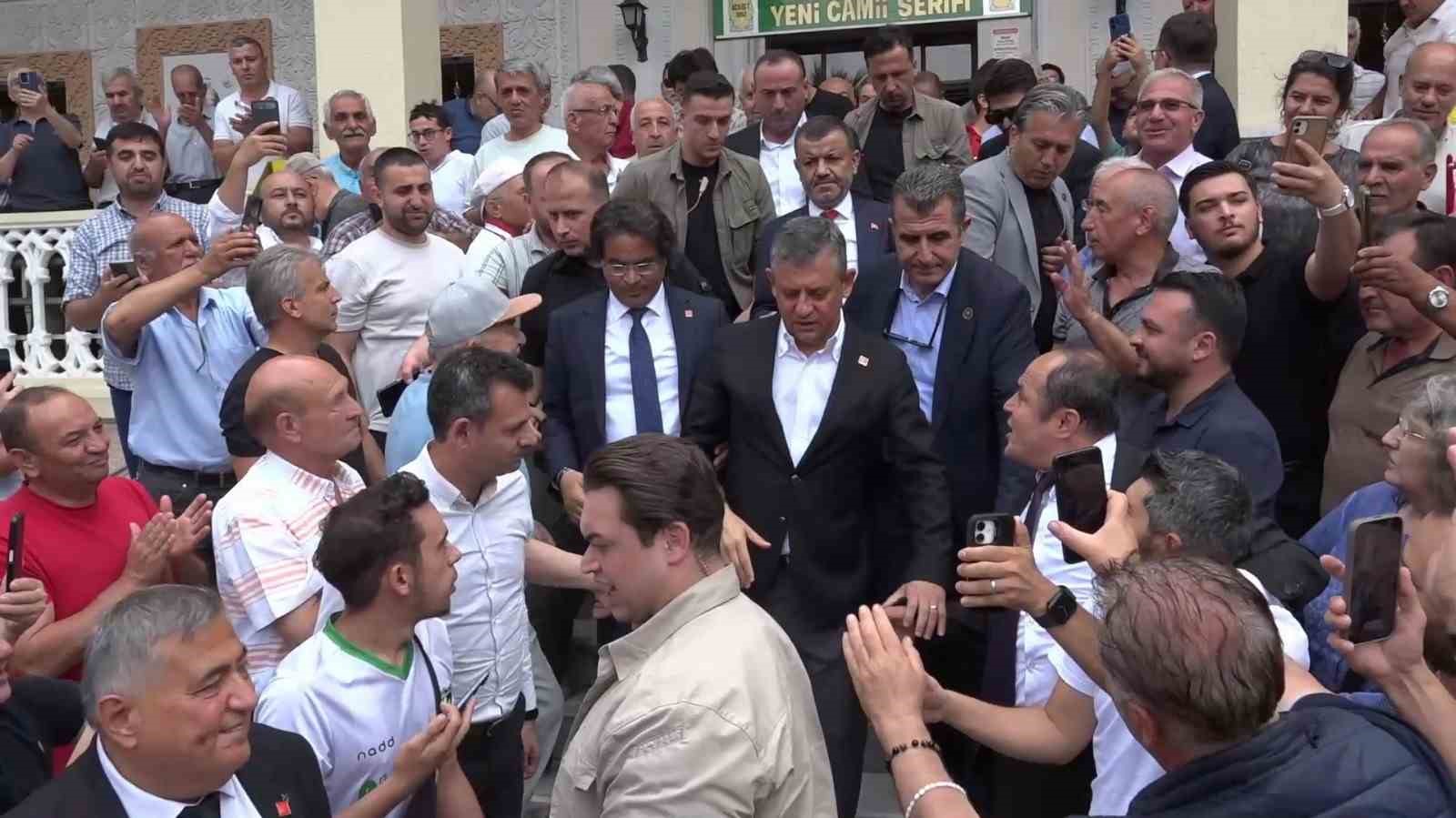 CHP Grup Başkanı Özgür Özel vatandaşlara seslendi