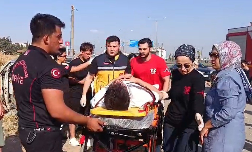 Kahramanmaraş'ta otomobil takla attı: 2 yaralı