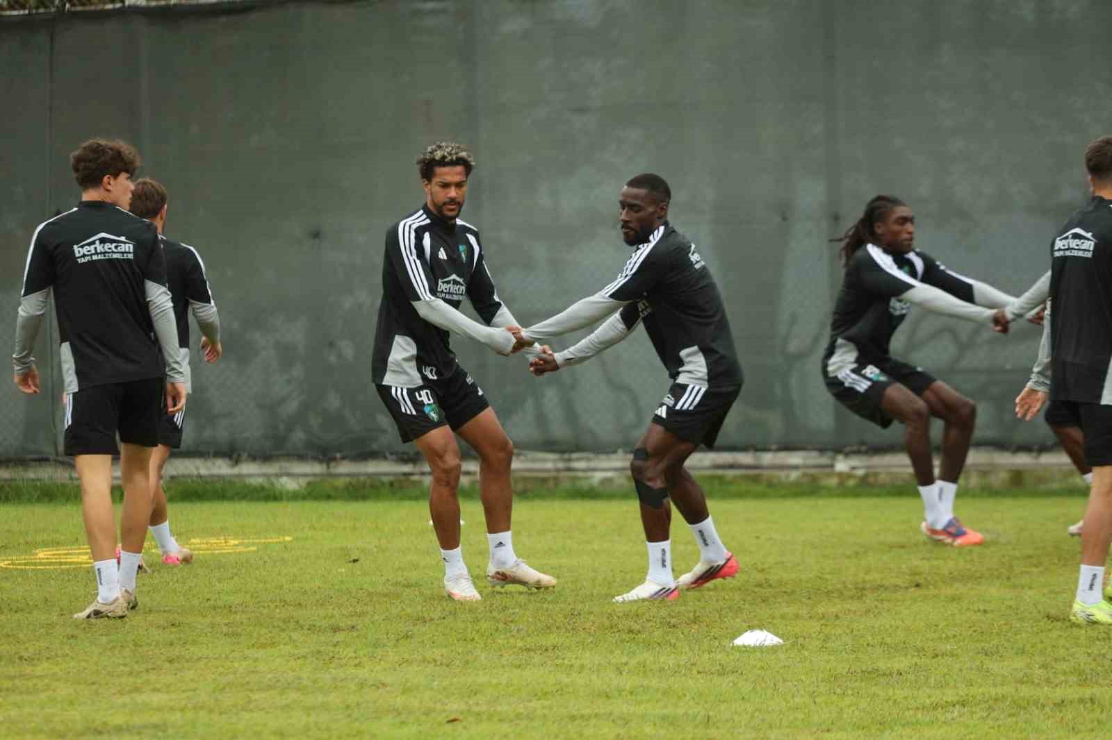 Kocaelispor, Gaziantep FK maçı hazırlıklarını sürdürdü