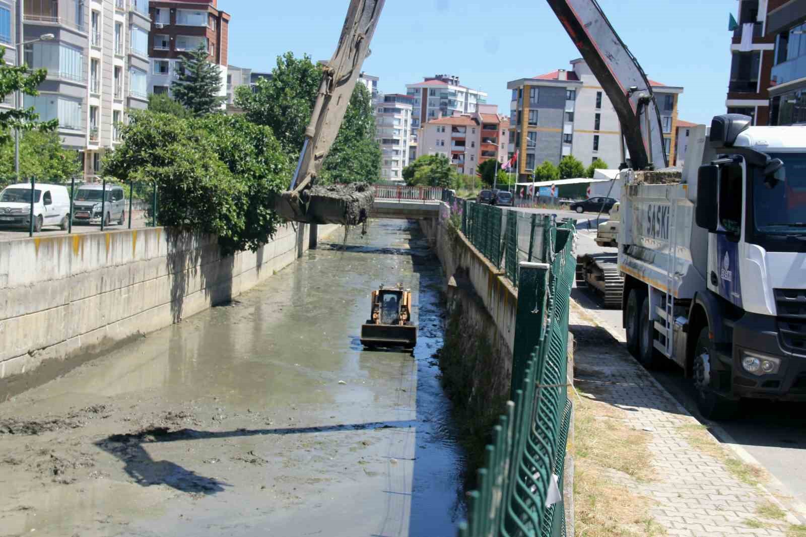 SASKİ'den dere yataklarına neşter