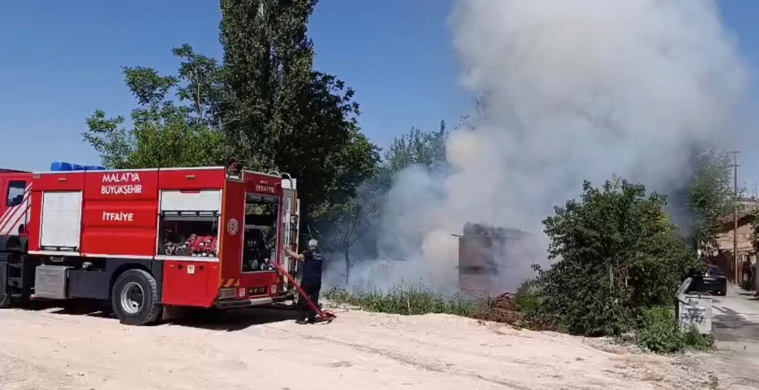 Malatya'da korkutan bahçe yangını