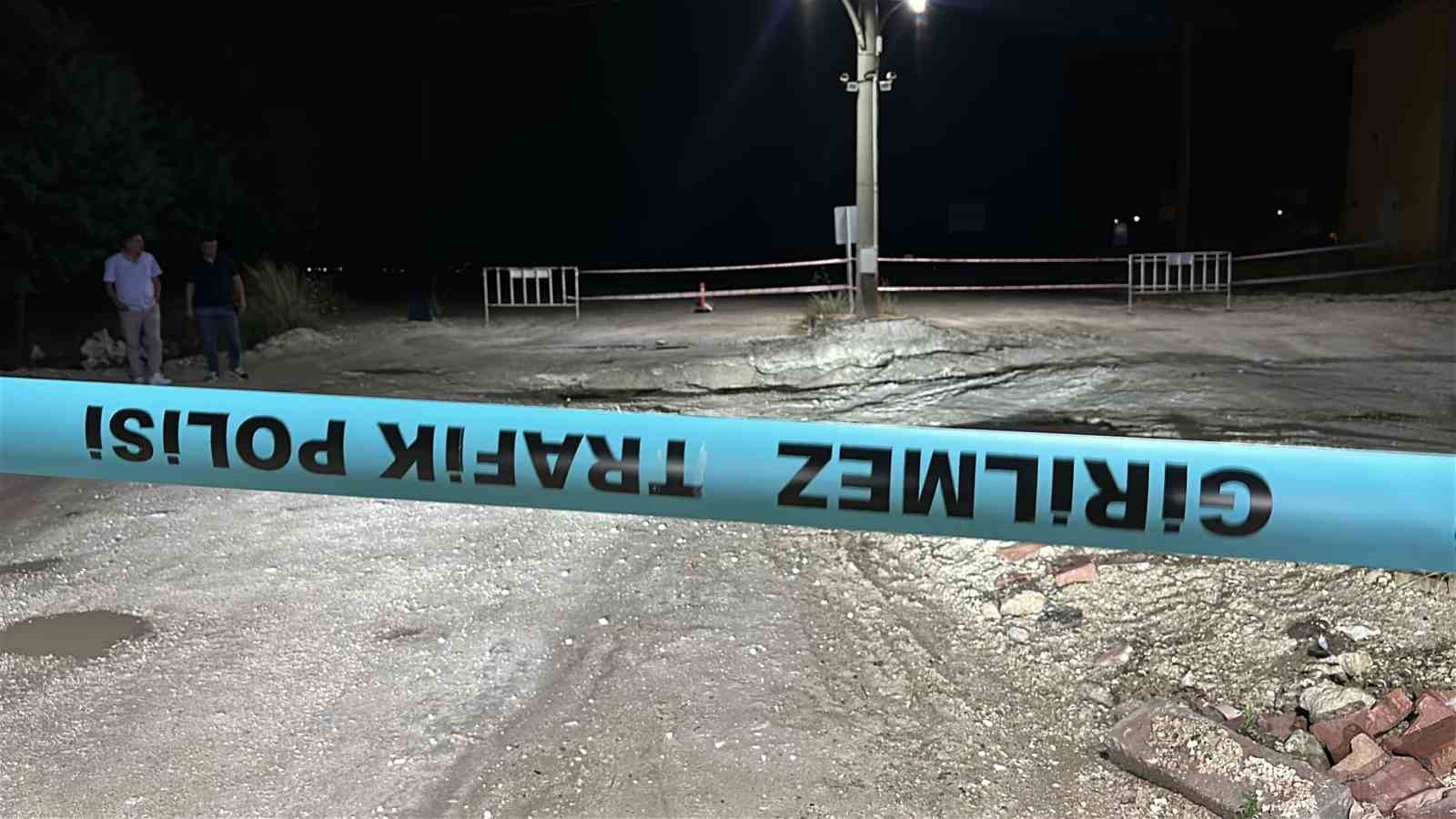 Burdur'da şiddetli yağış sonrası köprüde çökme meydana geldi