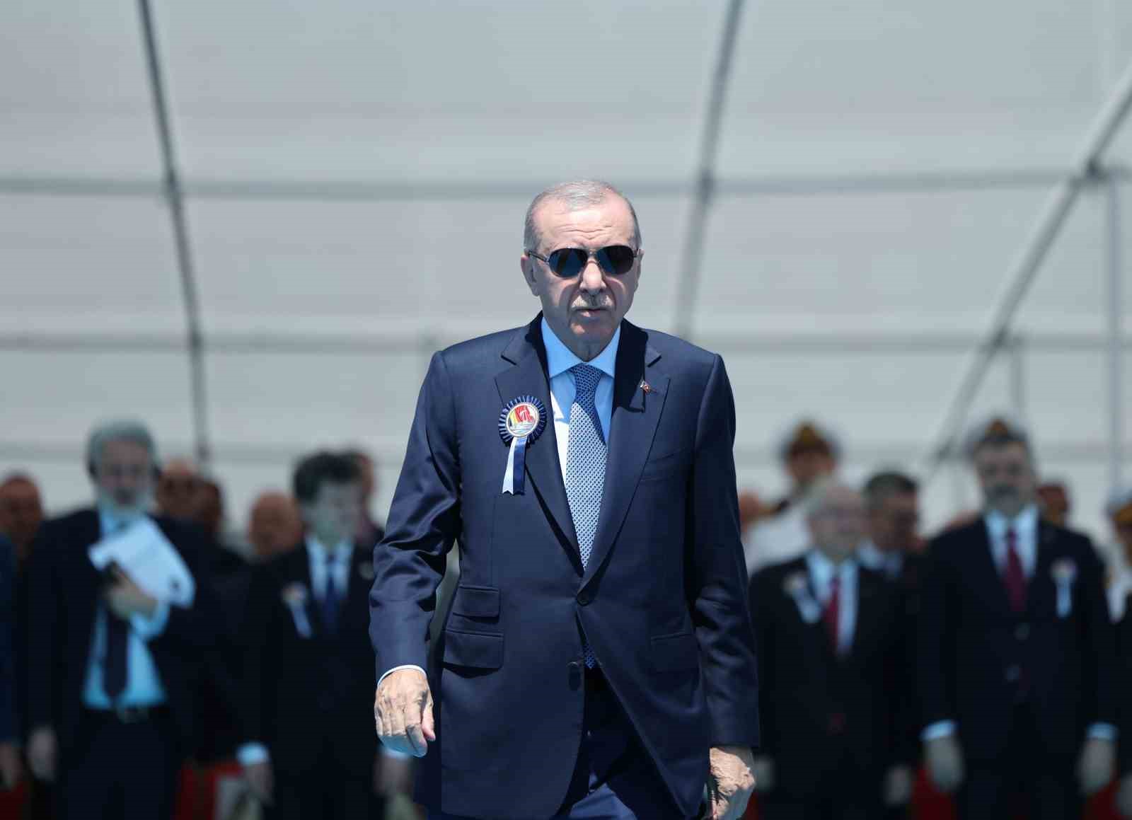 Cumhurbaşkanı Erdoğan: "Askeri gemi inşa sanayimiz, 103 yıllık cumhuriyet tarihimizin en yoğun ve en verimli günlerini yaşıyor"