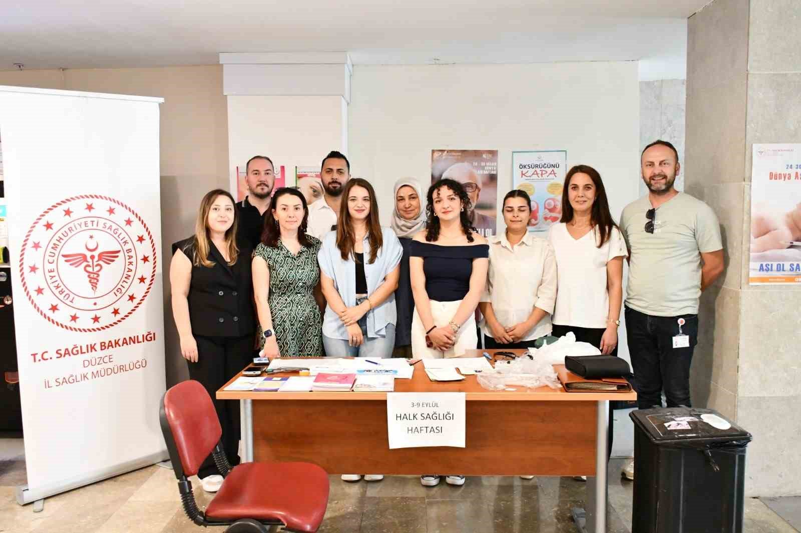 Düzce'de hastanede 'Her Gün Halk Sağlığı' standı kuruldu