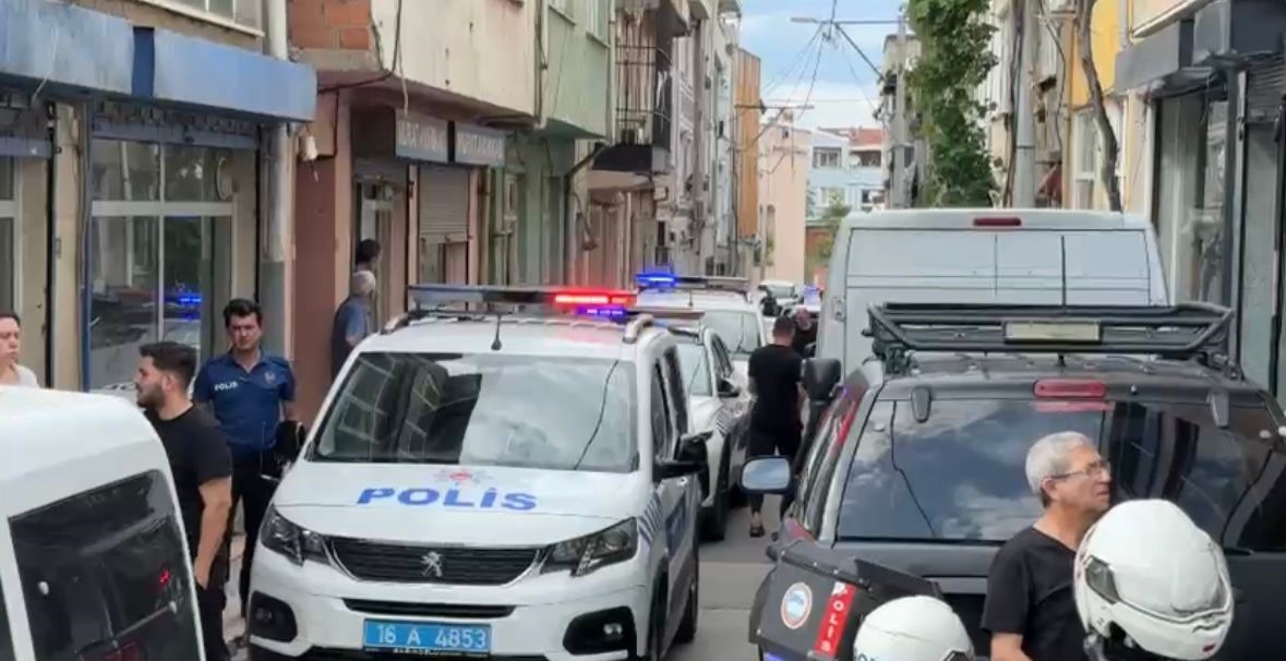 Bursa’da dehşet...Bir kadını öldürüp canına kıydı