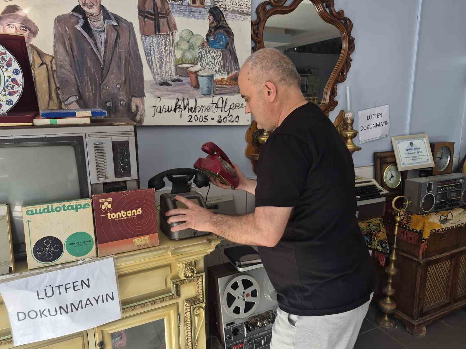 Eskişehirli koleksiyoncu çocukluk hayalini gerçeğe dönüştürdü