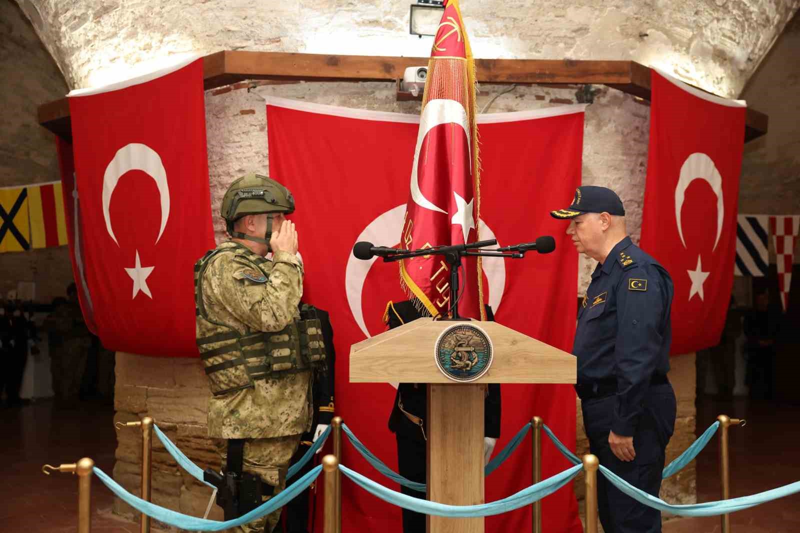 ÇANAKKALE’DE 3. AMFİBİ DENİZ PİYADE TUGAY KOMUTANLIĞI SANCAK İLK TEVCİH TÖRENİ GERÇEKLEŞTİRİLDİ.