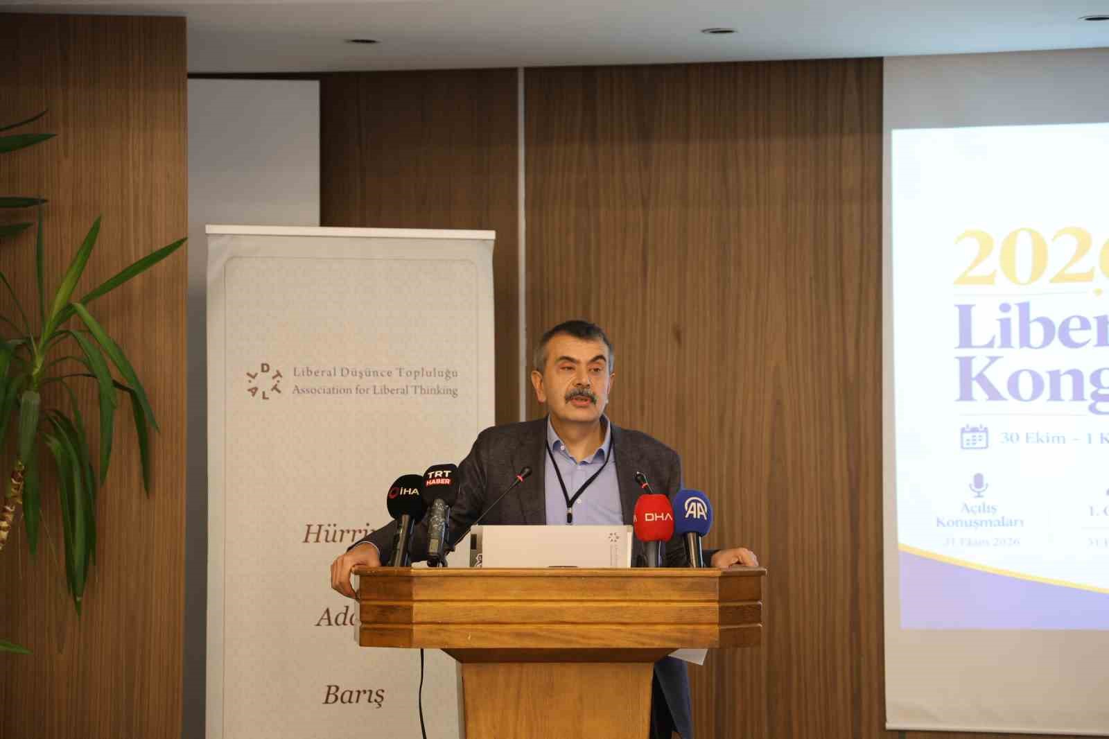 MİLLİ EĞİTİM BAKANI YUSUF TEKİN, NEVŞEHİR’DE DÜZENLENEN LİBERAL DÜŞÜNCE KONGRESİ’NDE YAPTIĞI KONUŞMADA, KÜRTÇE ÖZEL ÖĞRETİM KURSLARININ AÇILMASINI DEMOKRATİKLEŞME SÜRECİNİN ÖNEMLİ ADIMLARINDAN BİRİ OLARAK DEĞERLENDİRDİ.