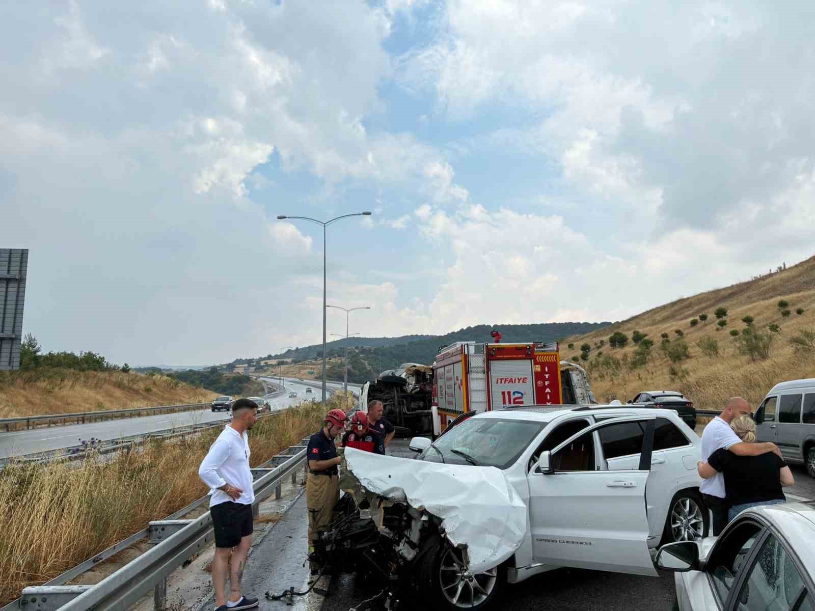 Susurluk'ta otoyolda cip ile kamyon çarpıştı: 1 yaralı