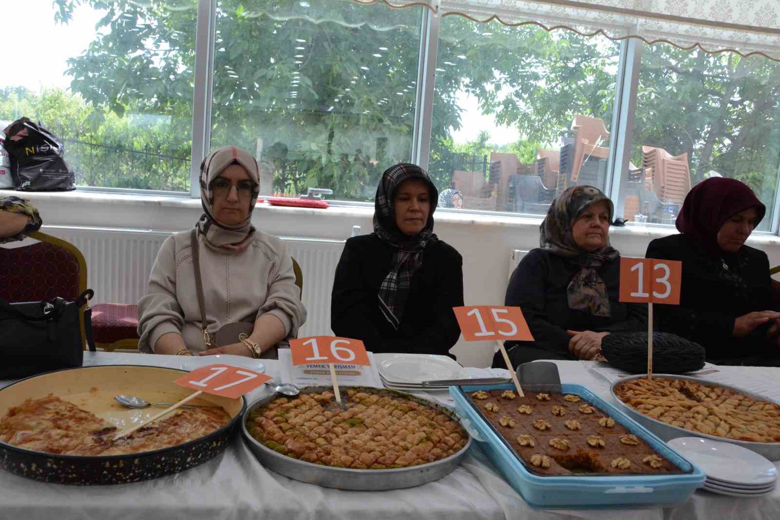 Kepsut’ta "Kadın Eliyle Yaşayan Kültür Festivali" yapıldı