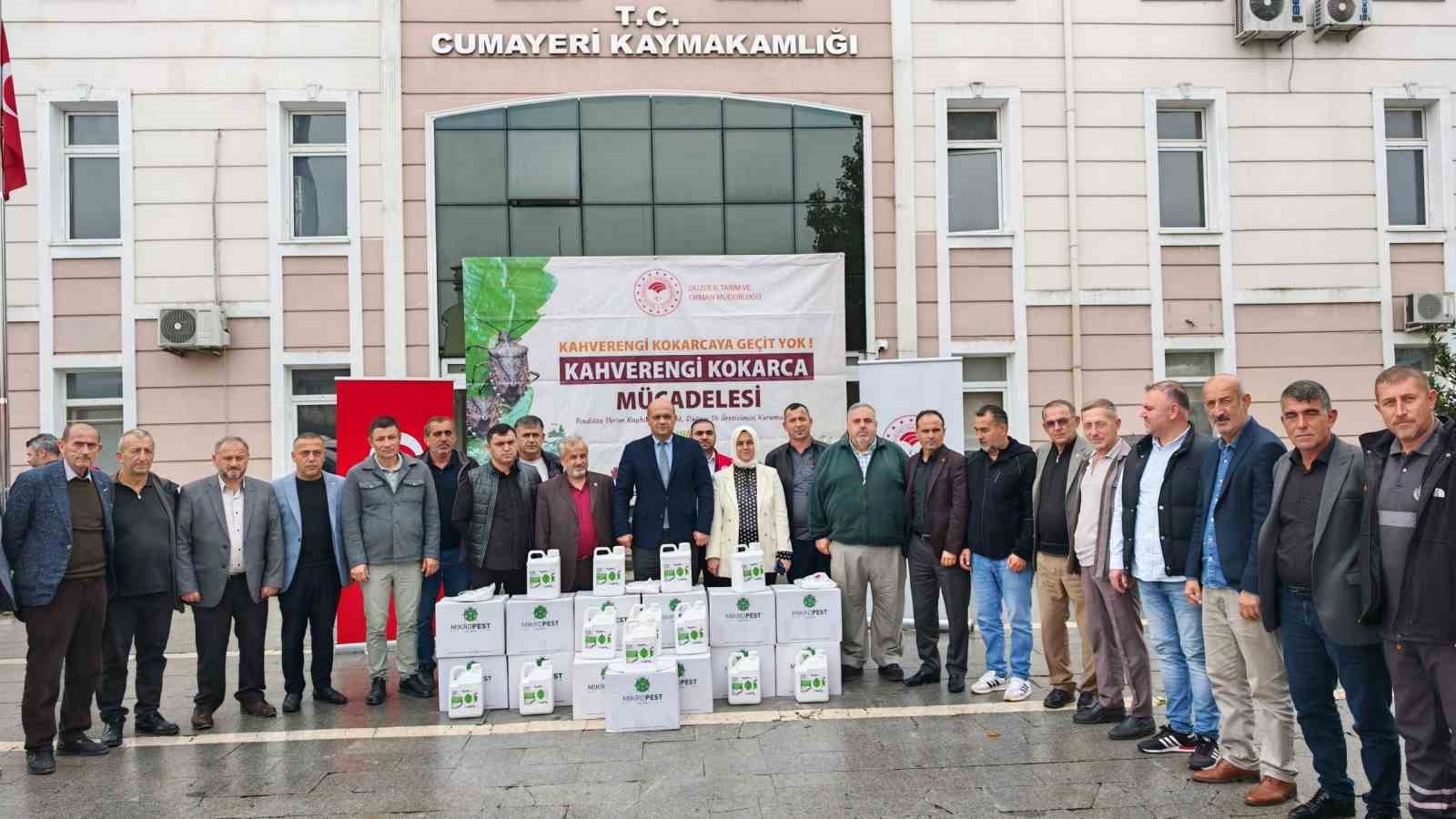 Düzce'de 14 bin samuray arısı doğaya salındı